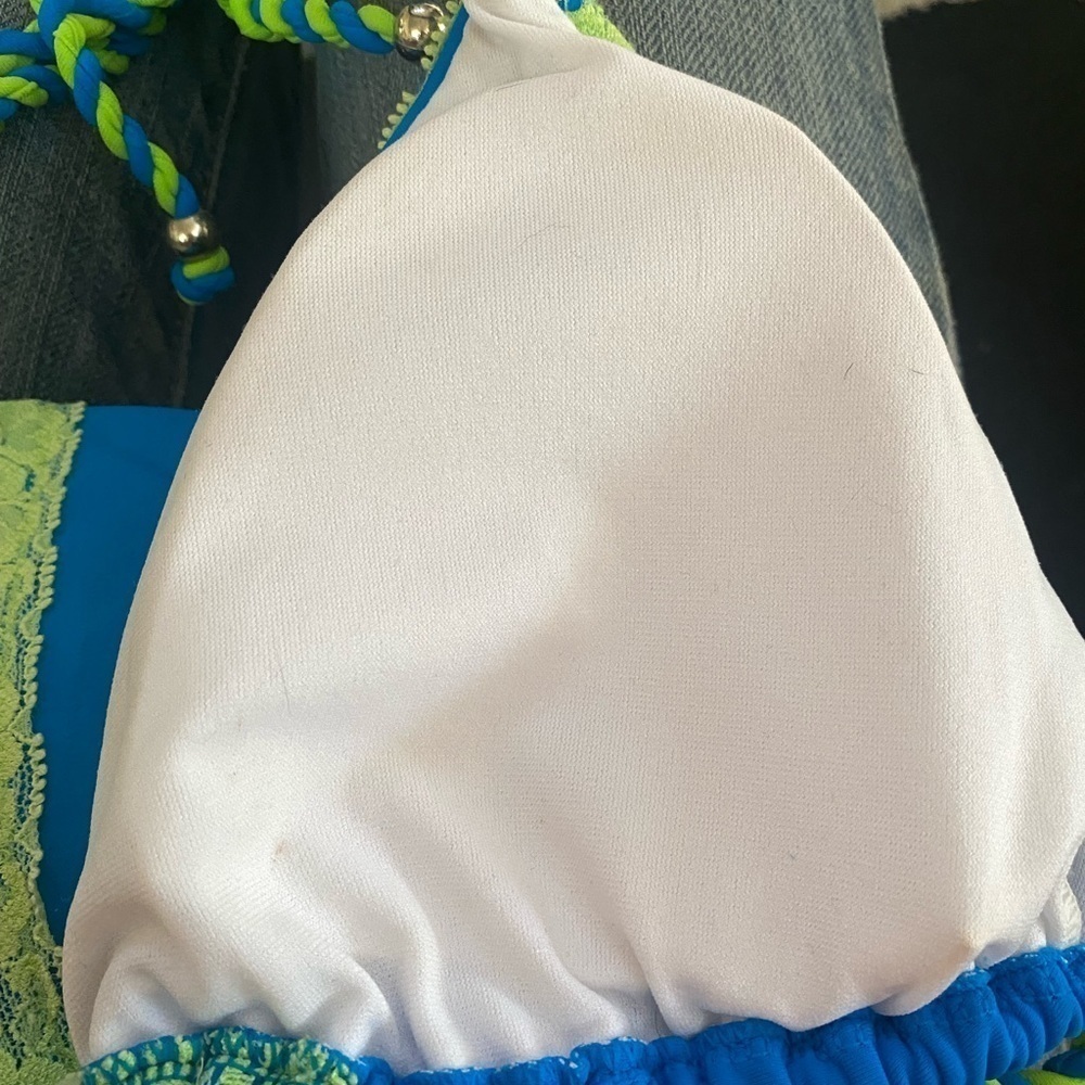 RELLECIGA blue and lime green lace bikini top. Padded size XL - Picture 5 of 6